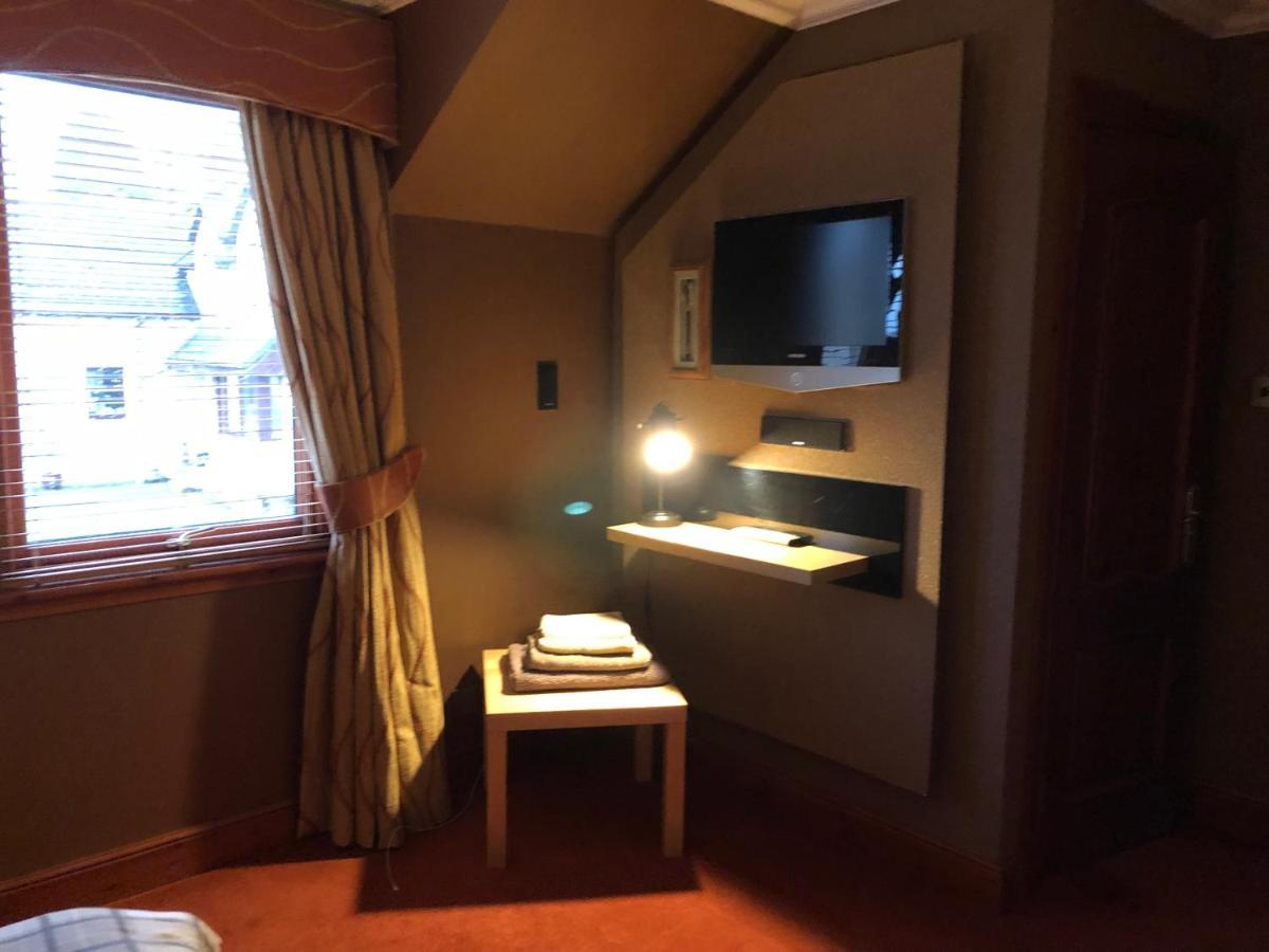 Tranquil Accommodation In A Great Location. 래너크 외부 사진
