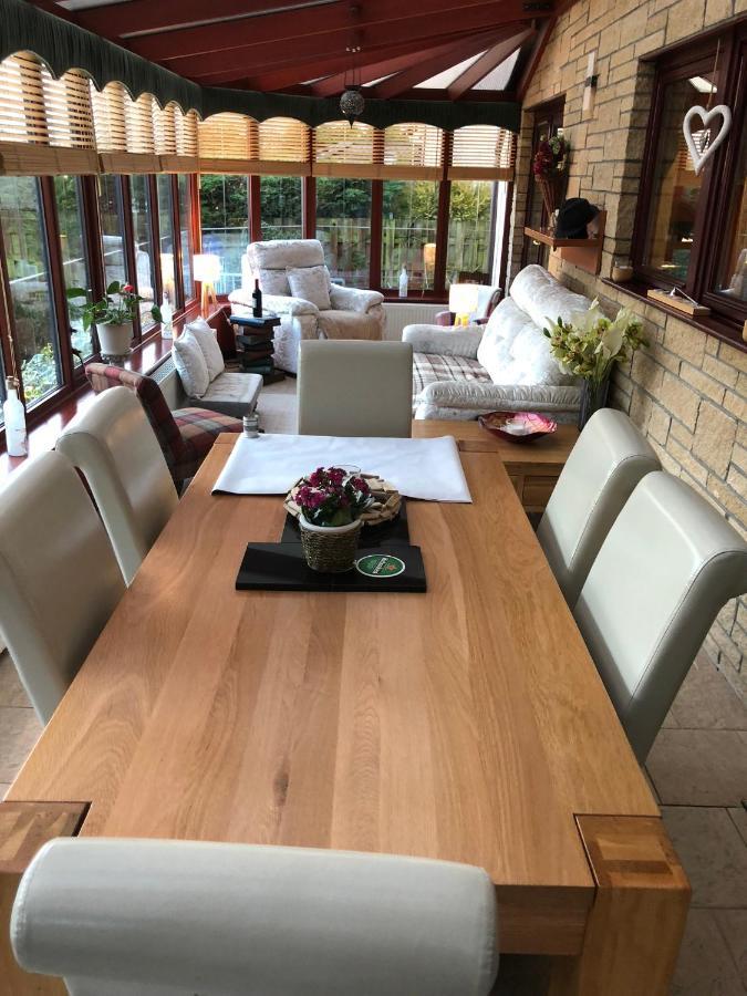 Tranquil Accommodation In A Great Location. 래너크 외부 사진