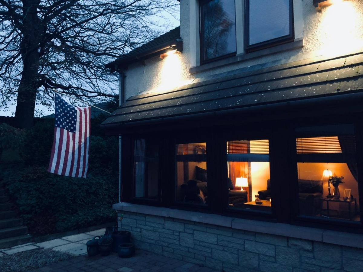 Tranquil Accommodation In A Great Location. 래너크 외부 사진