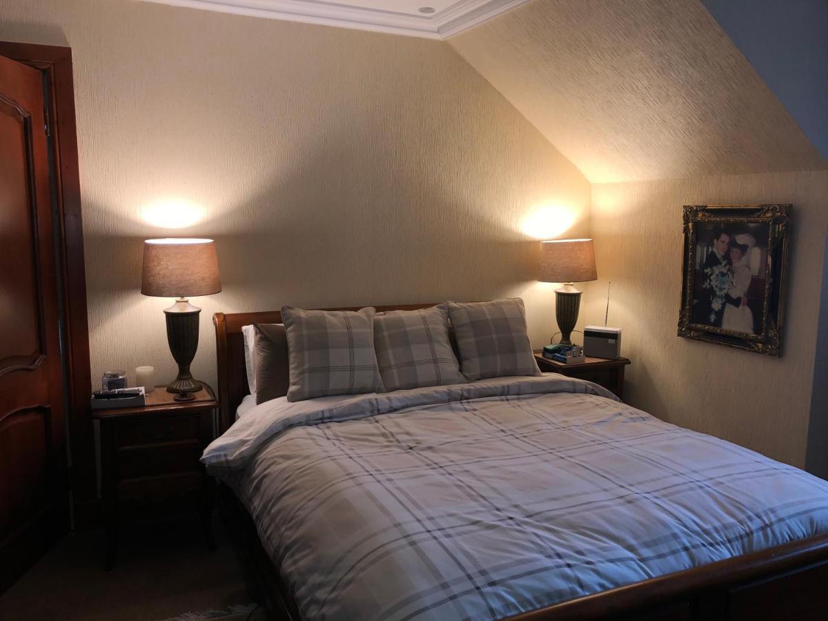 Tranquil Accommodation In A Great Location. 래너크 외부 사진