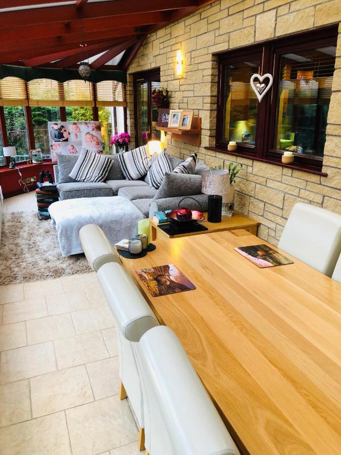 Tranquil Accommodation In A Great Location. 래너크 외부 사진