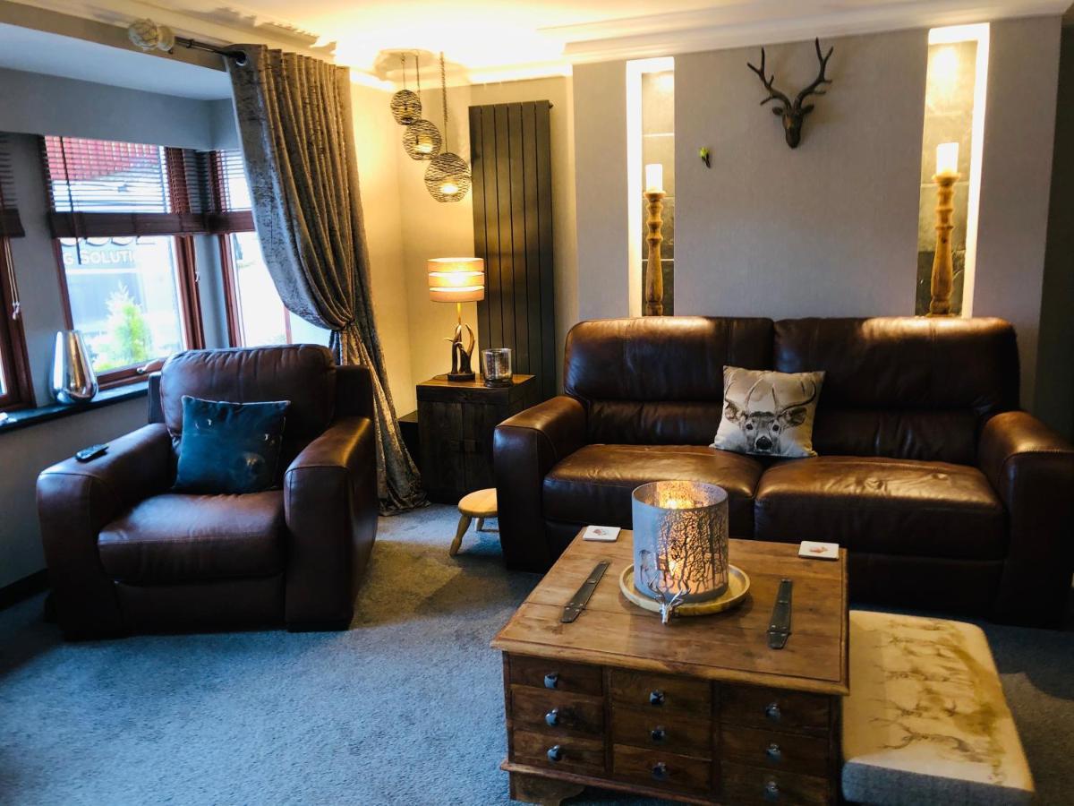 Tranquil Accommodation In A Great Location. 래너크 외부 사진